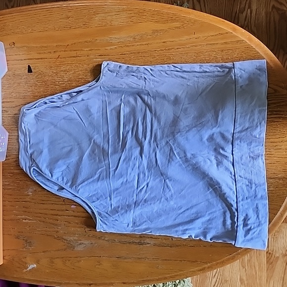 Moda Small Top - Picture 3 of 4